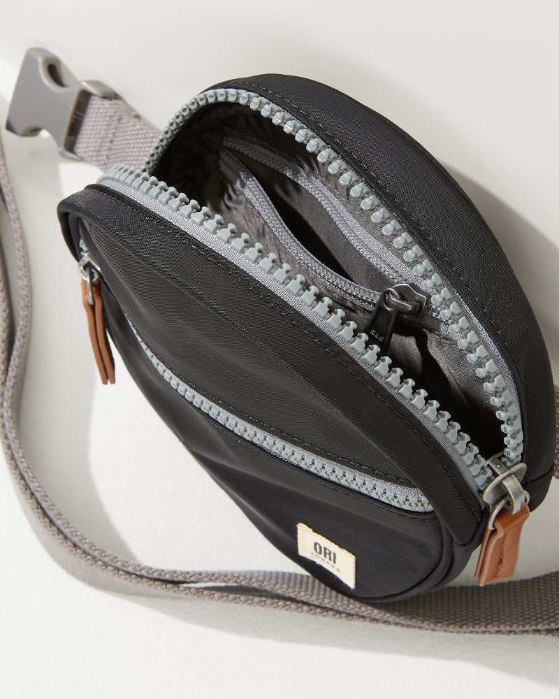 Tommy Bahama Hot Sale - Paddington Black Belt Bag
