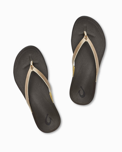 Tommy Bahama Essential - OluKai® Ho'ōpio Leather Sandals