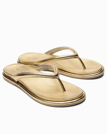 Tommy Bahama Essential - Olukai® Tiare Sandals