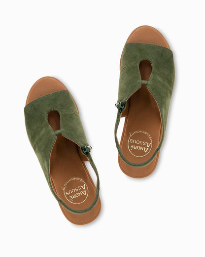 Tommy Bahama Top Pick - André Assous Belinda Suede Featherweights™ Wedges