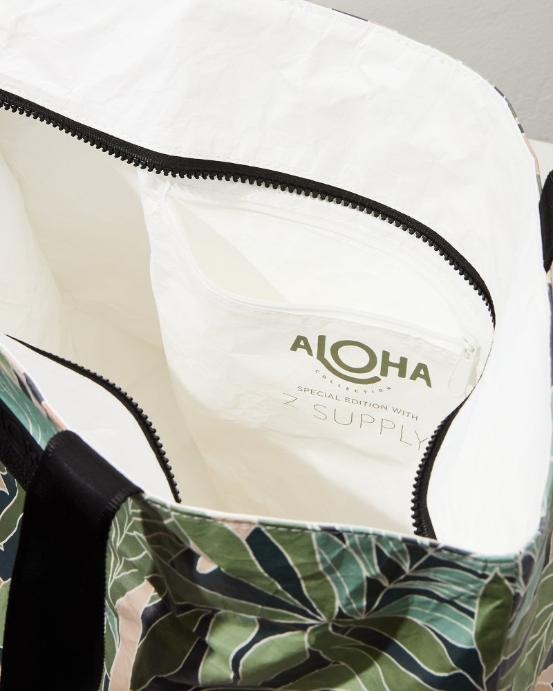 Tommy Bahama Deals - Aloha Collection Cusco Day Tripper Tote