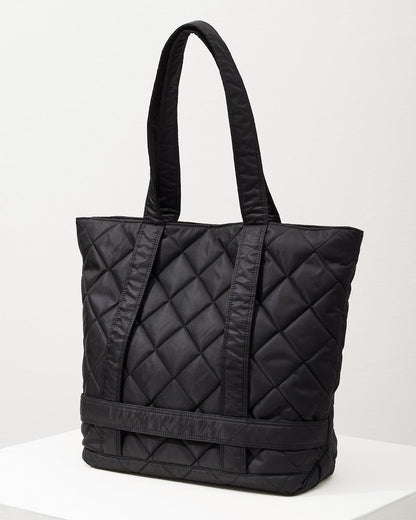Tommy Bahama Signature - Quilted Traveler Bag