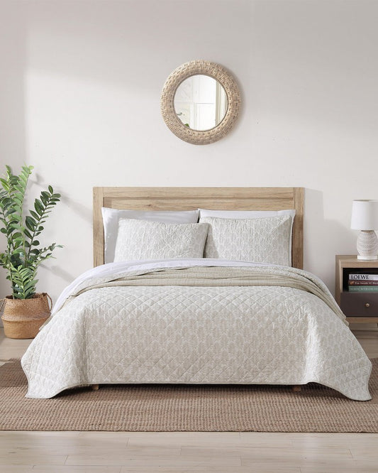 Tommy Bahama Recommended - Bahama Fronds Reversible 2-Piece Twin Quilt Set