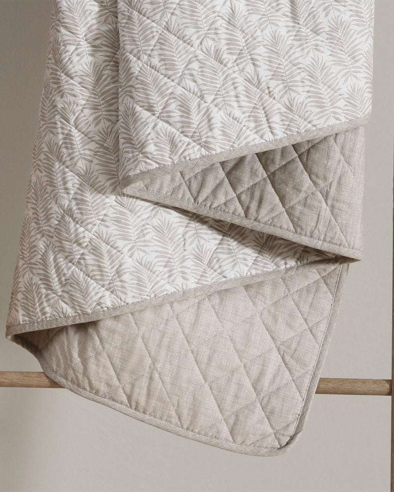 Tommy Bahama Recommended - Bahama Fronds Reversible 2-Piece Twin Quilt Set