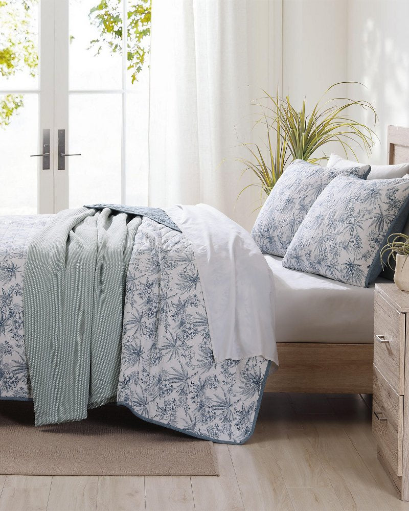 Tommy Bahama Top Pick - Pen and Ink Palm Reversible 2-Piece Twin Quilt Set