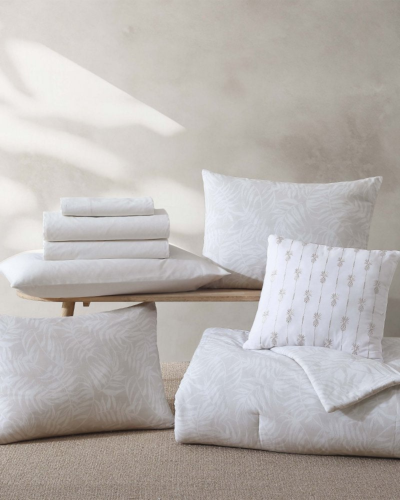 Tommy Bahama Classic - Art Of Palms 8-Piece Queen Bed Set