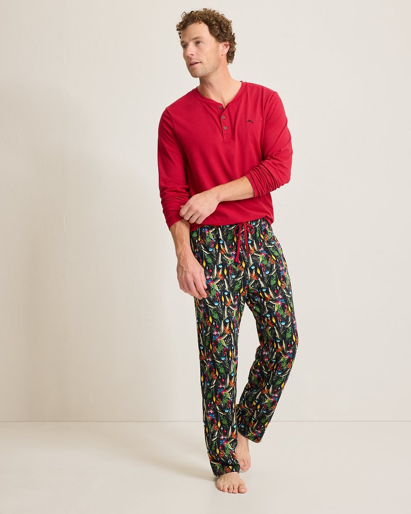 Tommy Bahama Premium - Holiday Parrot Henley & Pants Pajama Set