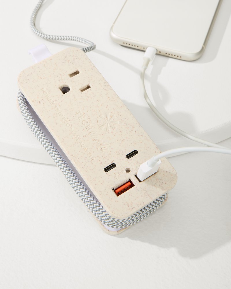 Tommy Bahama Signature - Power Trip Eco-Charger